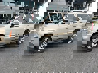 Used 2008 GMC Yukon SLE w/ Max Tailering Package image 1