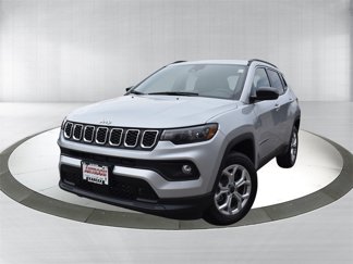 New 2025 Jeep Compass Latitude image 1