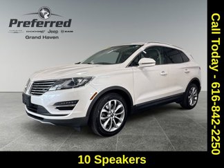 Used 2018 Lincoln MKC Select image 1