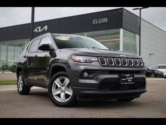 Used 2022 Jeep Compass Latitude image 1
