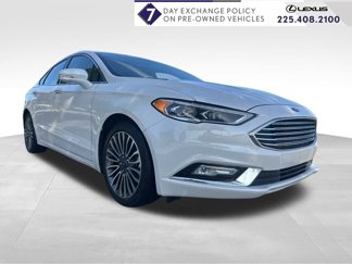 Used 2017 Ford Fusion SE w/ Fusion SE Technology Package image 1
