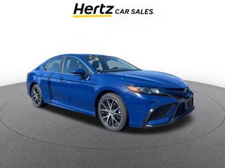 Used 2024 Toyota Camry SE image 1