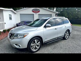 Used 2014 Nissan Pathfinder Platinum image 1
