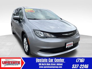 Used 2021 Chrysler Voyager LX image 1