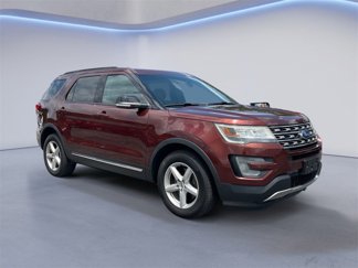 Used 2016 Ford Explorer XLT w/ Equipment Group 202A image 1