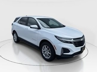 Used 2023 Chevrolet Equinox LT w/ Driver Convenience Package image 1