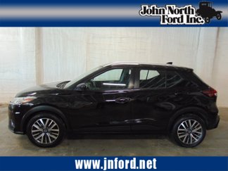 Used 2022 Nissan Kicks SV image 1