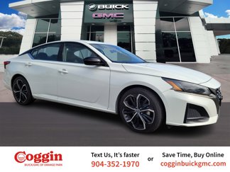 Used 2023 Nissan Altima 2.5 SR image 1