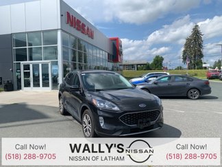 Used 2022 Ford Escape SEL w/ Technology Package image 1