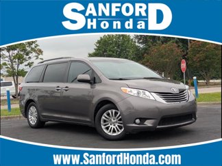 Used 2016 Toyota Sienna XLE image 1