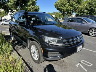 Used 2017 Volkswagen Tiguan S image 1