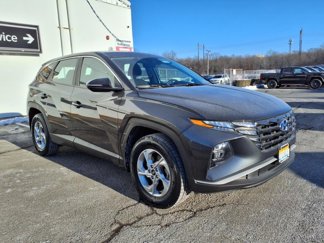 Used 2022 Hyundai Tucson SE image 1