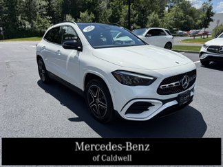 Used 2025 Mercedes-Benz GLA 250 4MATIC image 1