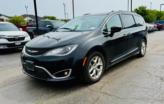 Used 2020 Chrysler Pacifica Touring-L image 1