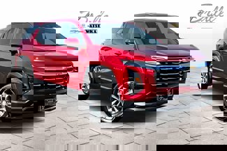 New 2025 Chevrolet Equinox LT w/ Safety and Technology Package image 1