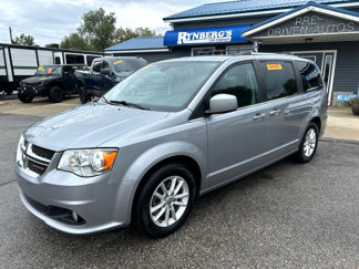 Used 2019 Dodge Grand Caravan SXT image 1