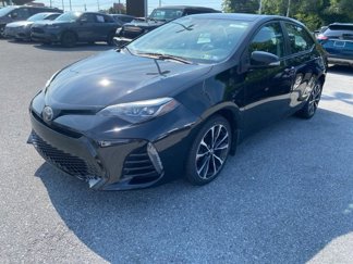 Used 2017 Toyota Corolla SE image 1