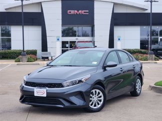 Used 2024 Kia Forte LX video 1