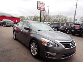Used 2014 Nissan Altima 2.5 SV w/ Convenience Package image 1