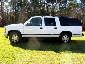 Used 1999 Chevrolet Suburban 4WD w/ Preferred Equipment Group 3 image 1