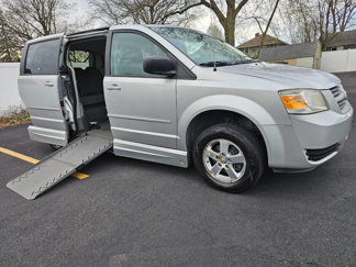Used 2009 Dodge Grand Caravan SE image 1