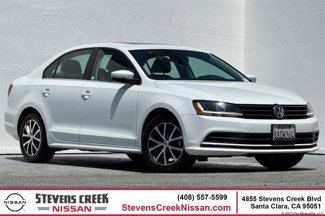 Used 2017 Volkswagen Jetta SE image 1