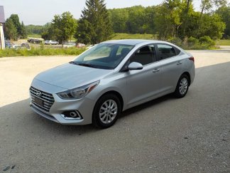 Used 2022 Hyundai Accent SEL image 1