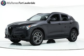 New 2025 Alfa Romeo Stelvio Sprint w/ Convenience Package image 1