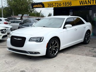 Used 2015 Chrysler 300 S image 1