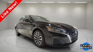 Used 2025 Nissan Altima 2.5 SV image 1