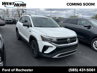 Used 2022 Volkswagen Taos S image 1