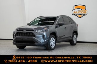 Used 2021 Toyota RAV4 LE image 1