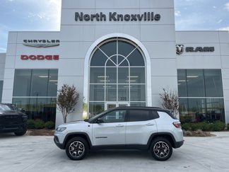 Used 2024 Jeep Compass Trailhawk image 1