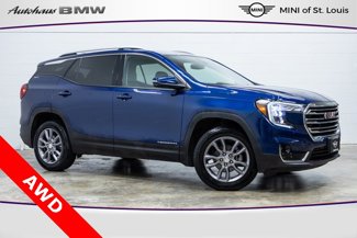 Used 2023 GMC Terrain SLT image 1