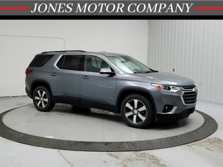 Used 2020 Chevrolet Traverse LT w/ LT Premium Package image 1