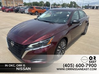 Used 2024 Nissan Altima 2.5 SV image 1