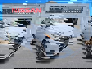 New 2025 Nissan Versa SV image 1