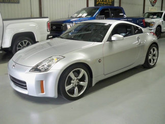 Used 2006 Nissan 350Z Enthusiast w/ (N93) Cargo Convenience Pkg image 1