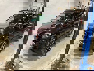 Used 2021 GMC Acadia SLE w/ Driver Convenience Package image 1