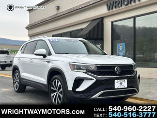 Used 2022 Volkswagen Taos SE image 1