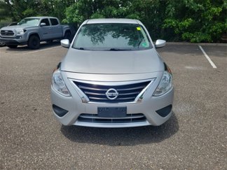 Used 2016 Nissan Versa SV image 1