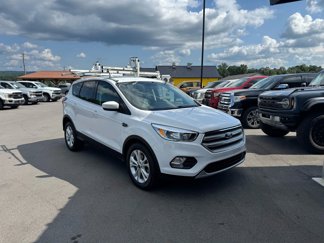 Used 2019 Ford Escape SE image 1