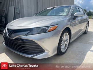 Certified 2018 Toyota Camry XLE image 1
