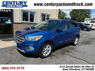Used 2017 Ford Escape SE w/ Equipment Group 201A image 1