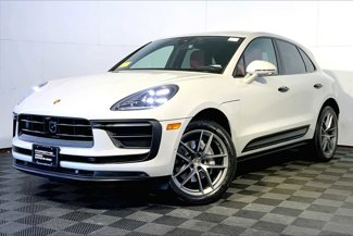 Used 2024 Porsche Macan image 1