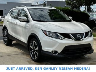 Used 2019 Nissan Rogue Sport SL w/ Premium Package image 1