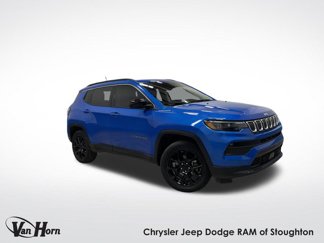 Used 2022 Jeep Compass Latitude w/ Sun and Sound Group image 1