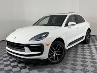 Certified 2024 Porsche Macan image 1