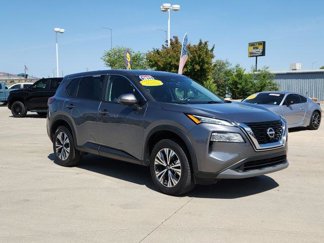 Used 2023 Nissan Rogue SV image 1