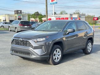 Used 2022 Toyota RAV4 LE image 1